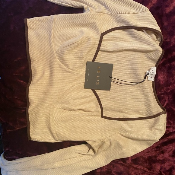 Swank Co Top - Picture 1 of 1